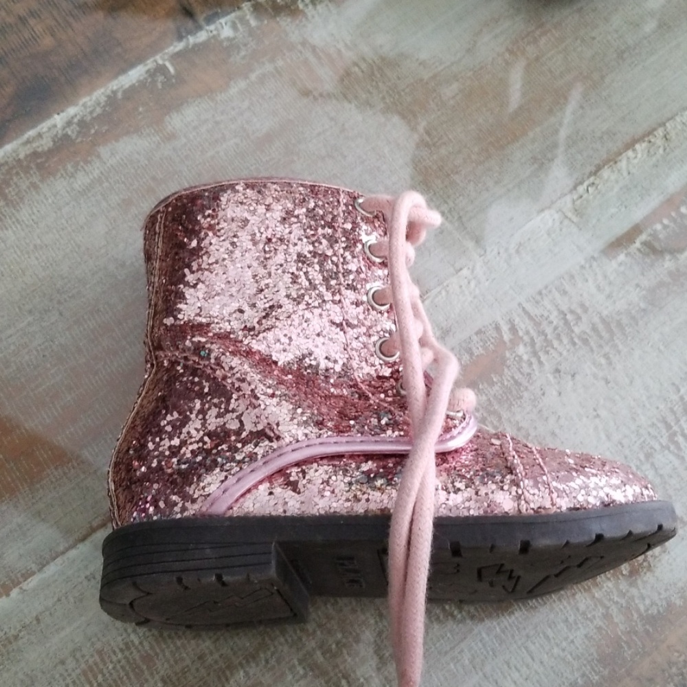 Boots - Picture 2 of 3